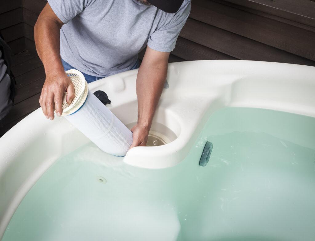 hot tub filter cleaning